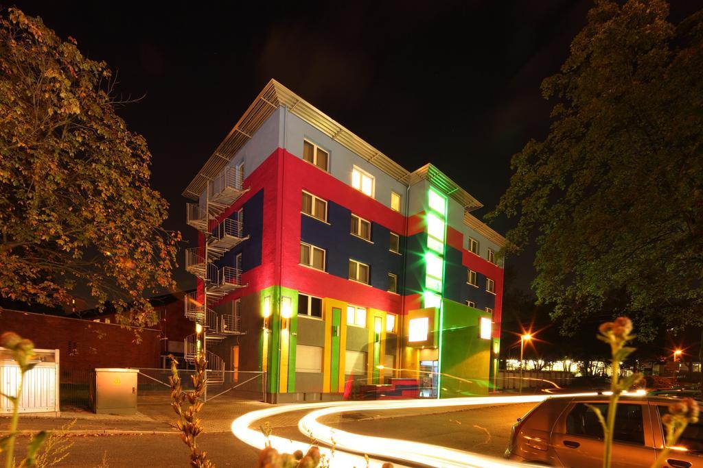 Petul Apart Hotel City Garden Есен Екстериор снимка