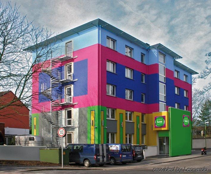 Petul Apart Hotel City Garden Есен Екстериор снимка