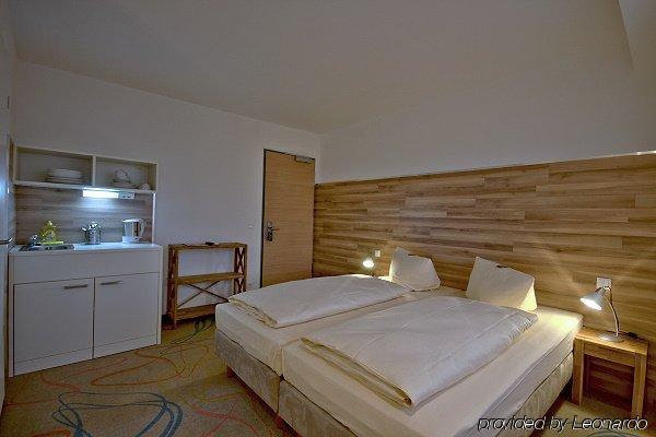 Petul Apart Hotel City Garden Есен Екстериор снимка