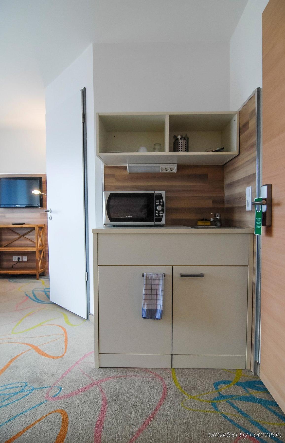 Petul Apart Hotel City Garden Есен Екстериор снимка