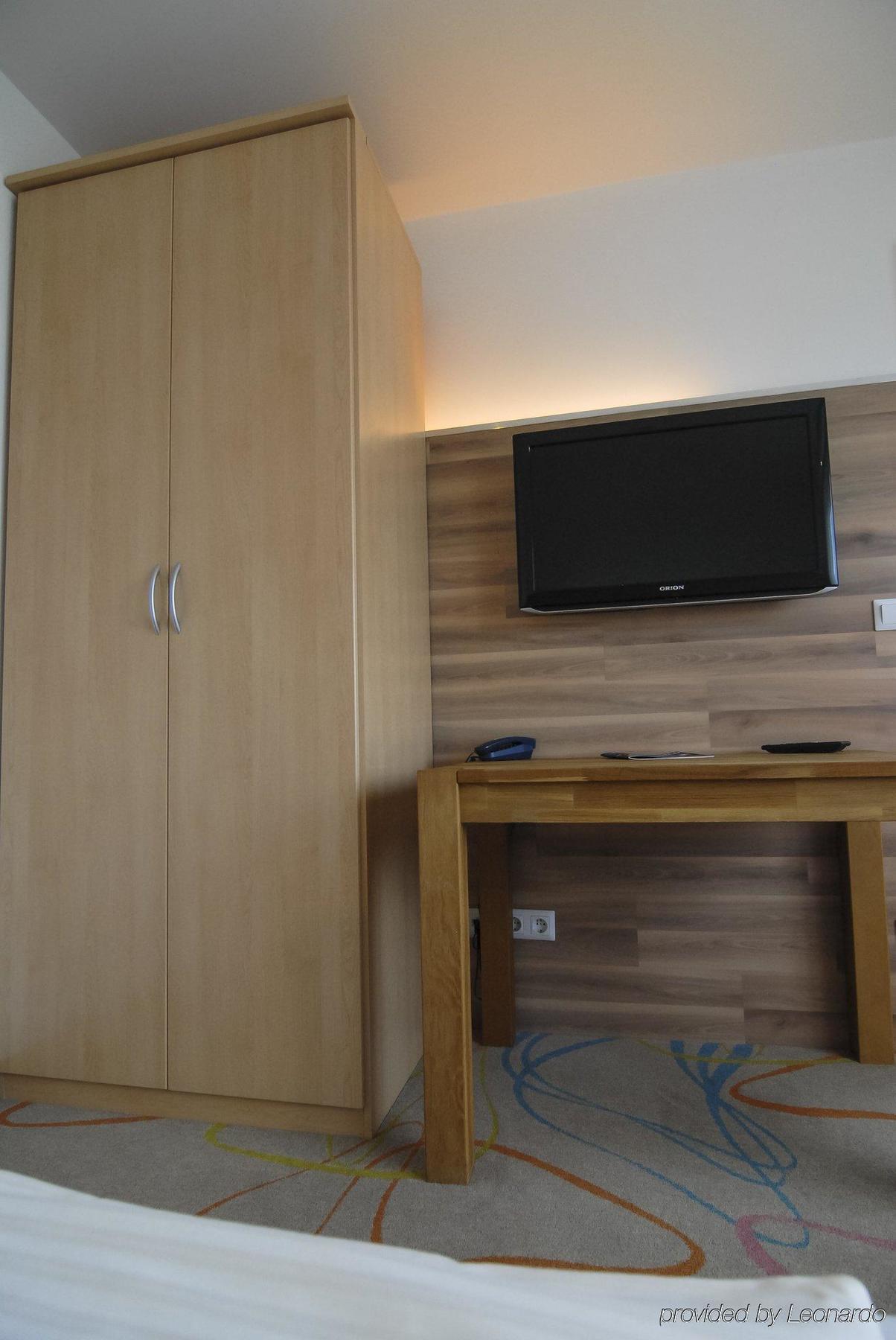 Petul Apart Hotel City Garden Есен Екстериор снимка