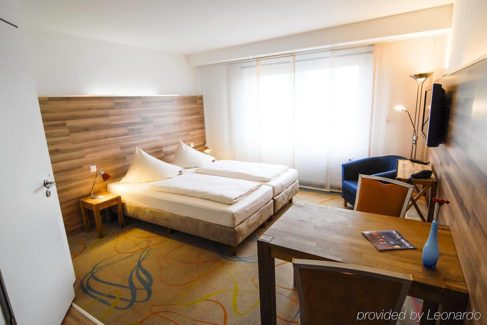 Petul Apart Hotel City Garden Есен Екстериор снимка
