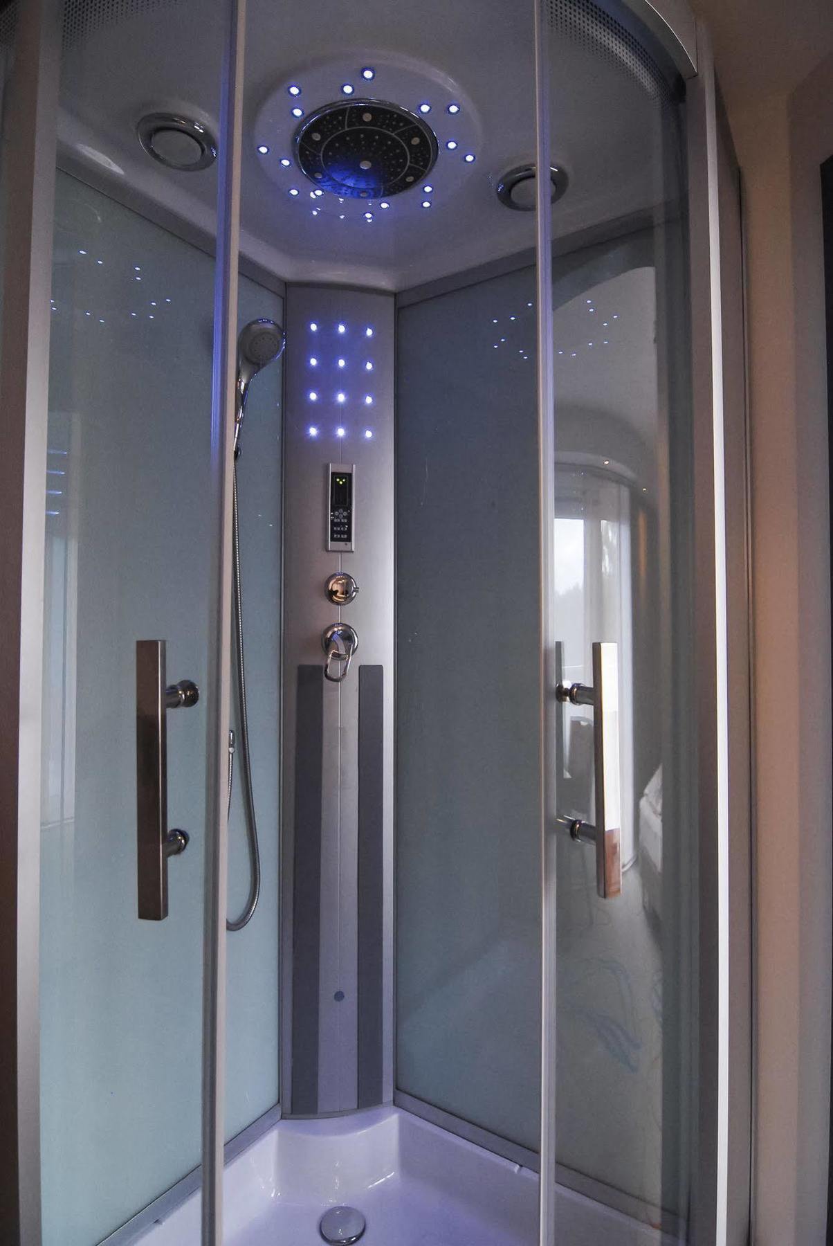 Petul Apart Hotel City Garden Есен Екстериор снимка
