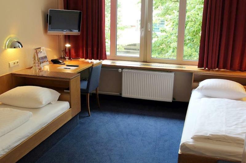 Petul Apart Hotel City Garden Есен Екстериор снимка